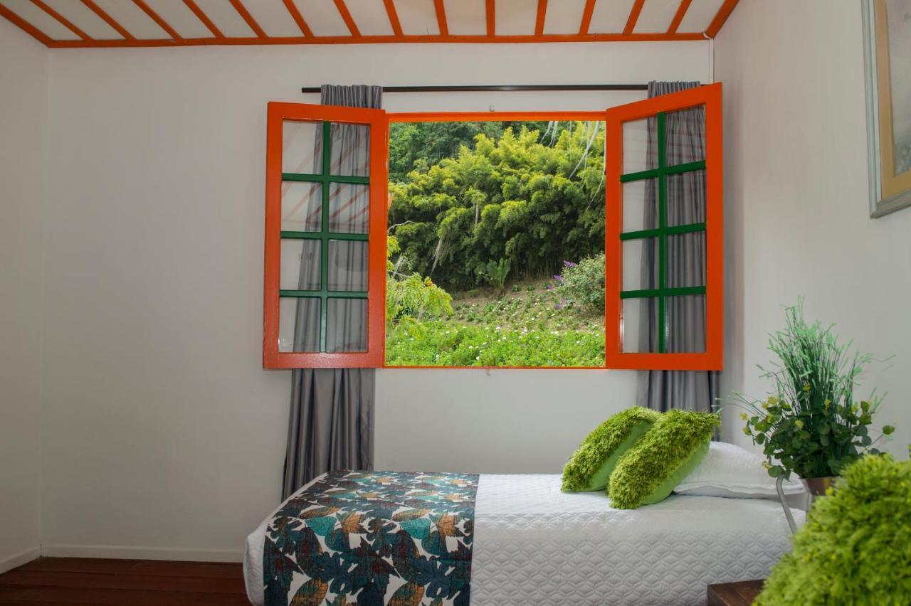 דירות מניזאלס Hacienda Charrascal Coffe Farm מראה חיצוני תמונה