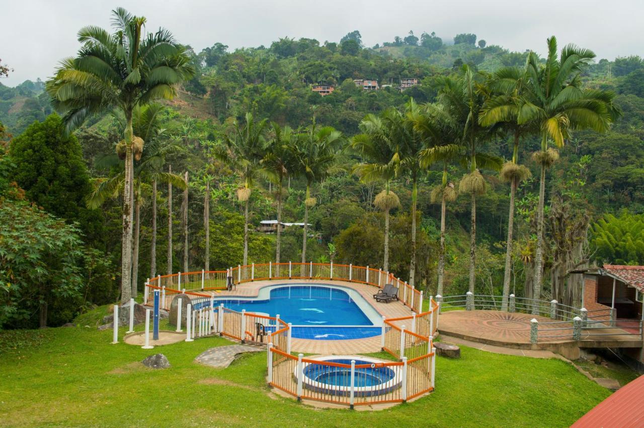 דירות מניזאלס Hacienda Charrascal Coffe Farm מראה חיצוני תמונה